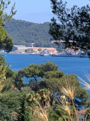 JADE - Appartement climatisé vue et accès mer privé